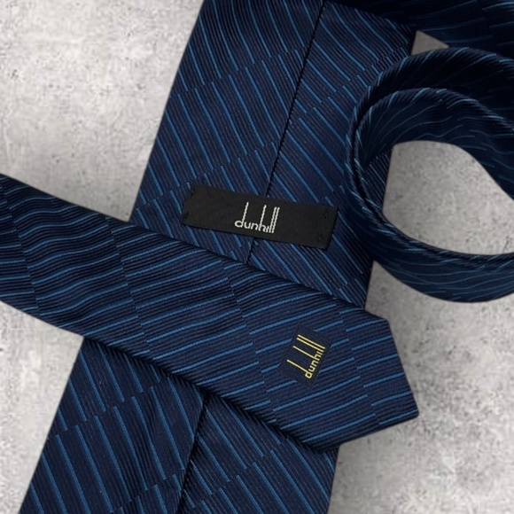 DUNHILL Navy/Blue Striped Silk LUXURY Tie ENGLAND - Picture 4 of 7